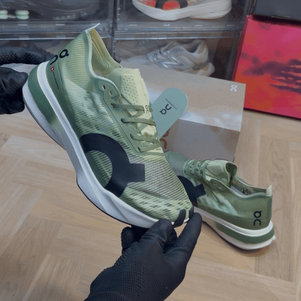 Men's Nike ACG Mountain Fly 2 Low Goretex - First Copy Replica