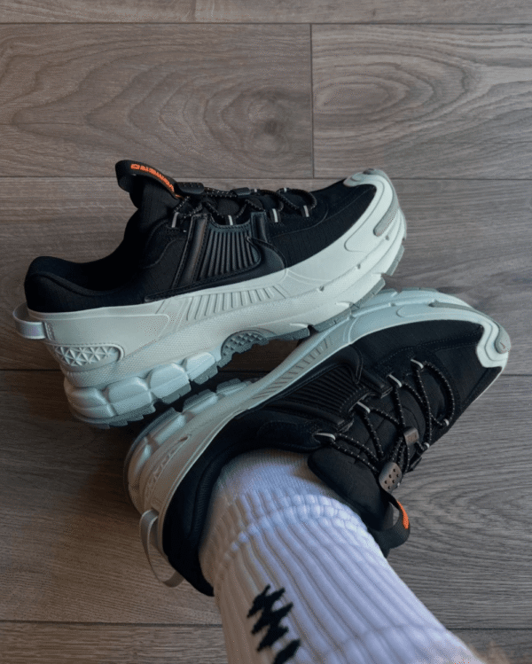 Nike Zoom Vomero 5 Roam Sneakers - First Copy Replica